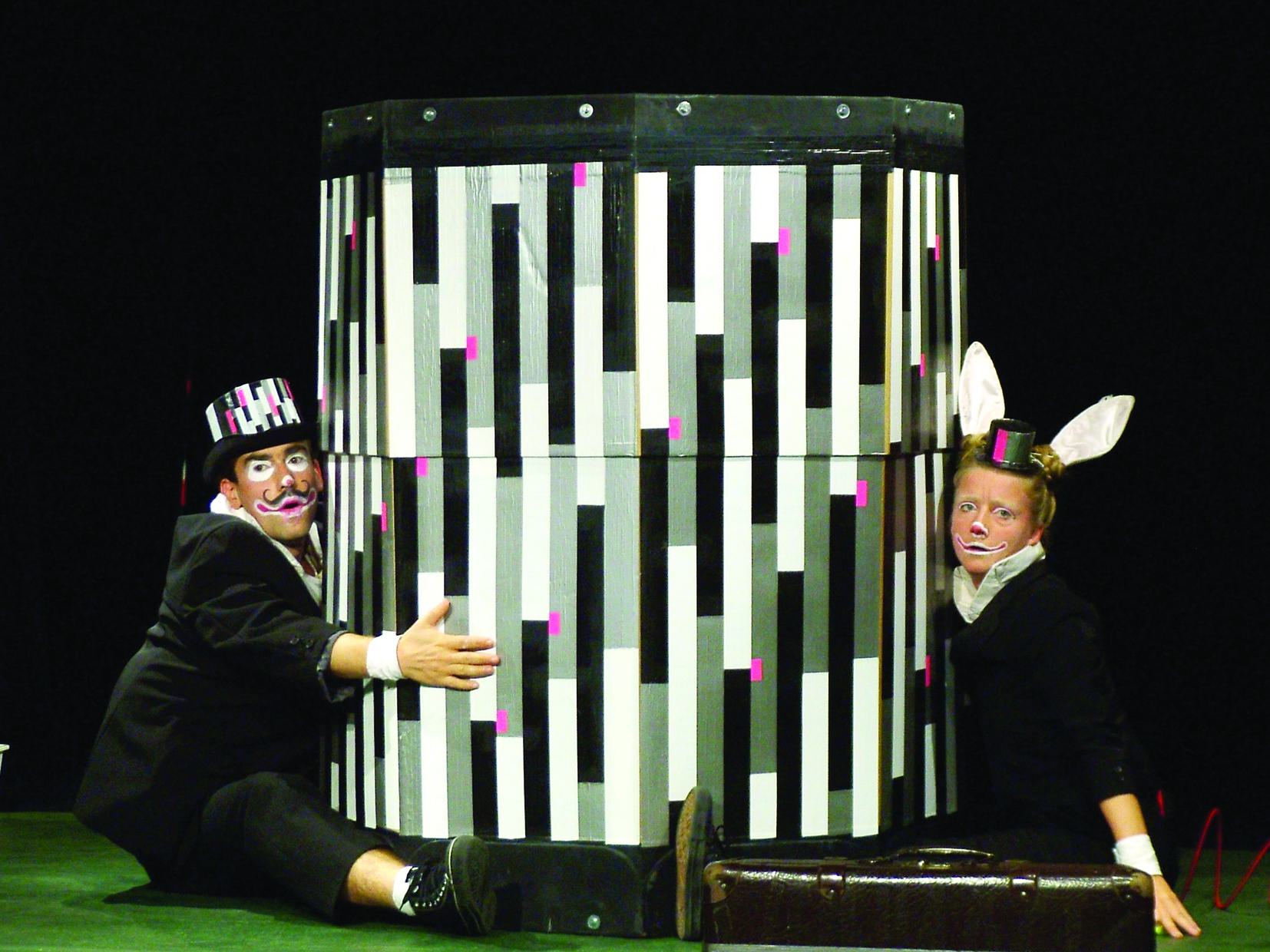 Das Weite Theater: Der große Zauberer und der kleine Hase