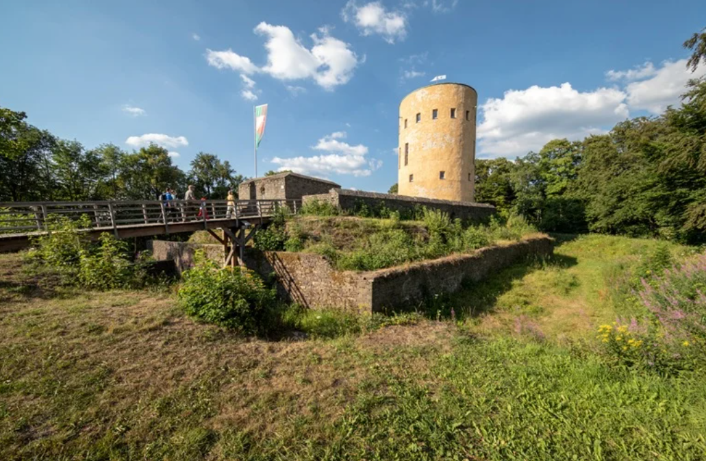 Kammermusik auf der Ginsburg – mit Musikerinnen und Musikern der Philharmonie Südwestfalen