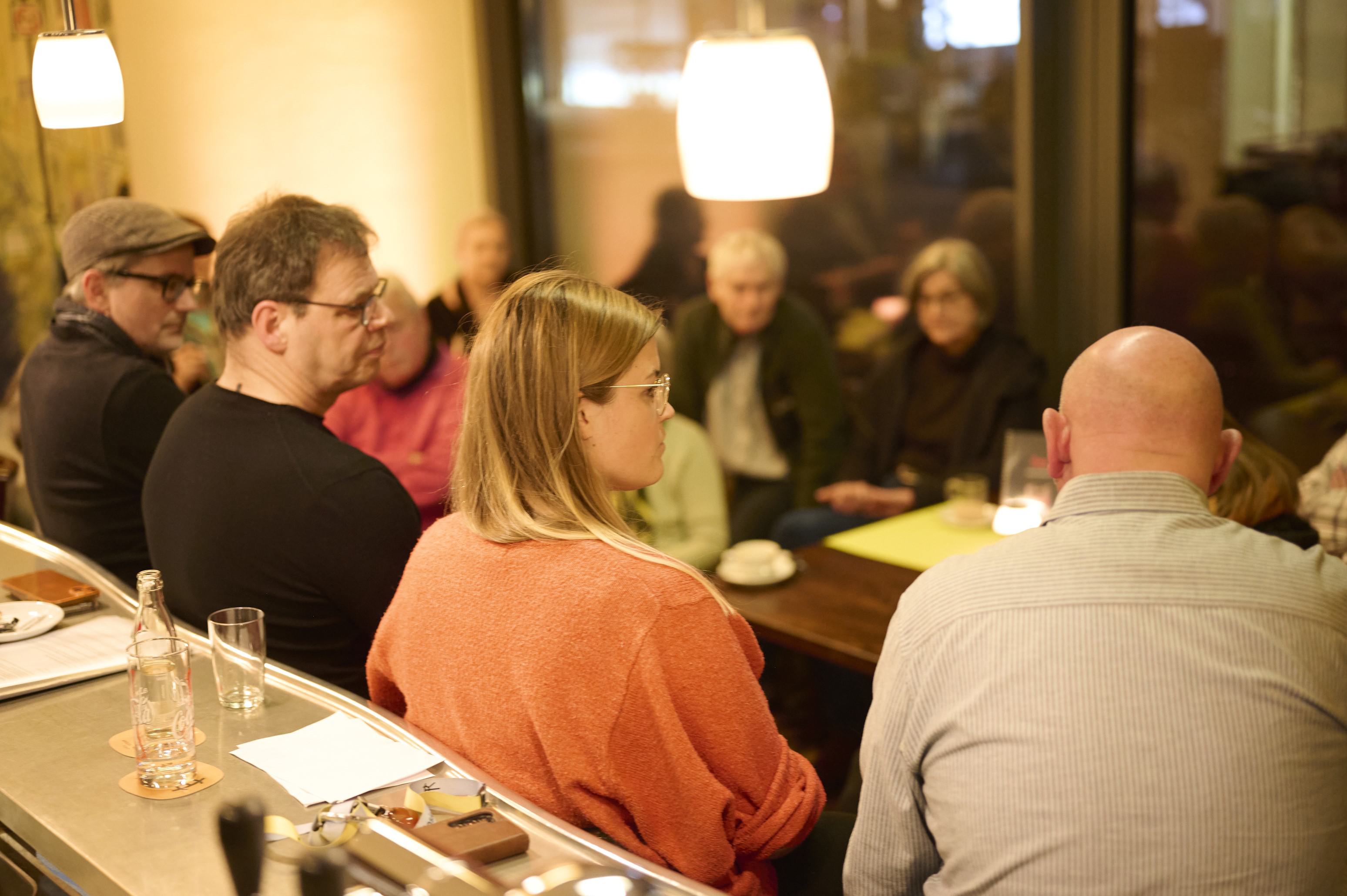 Pädagog:innen im Theater