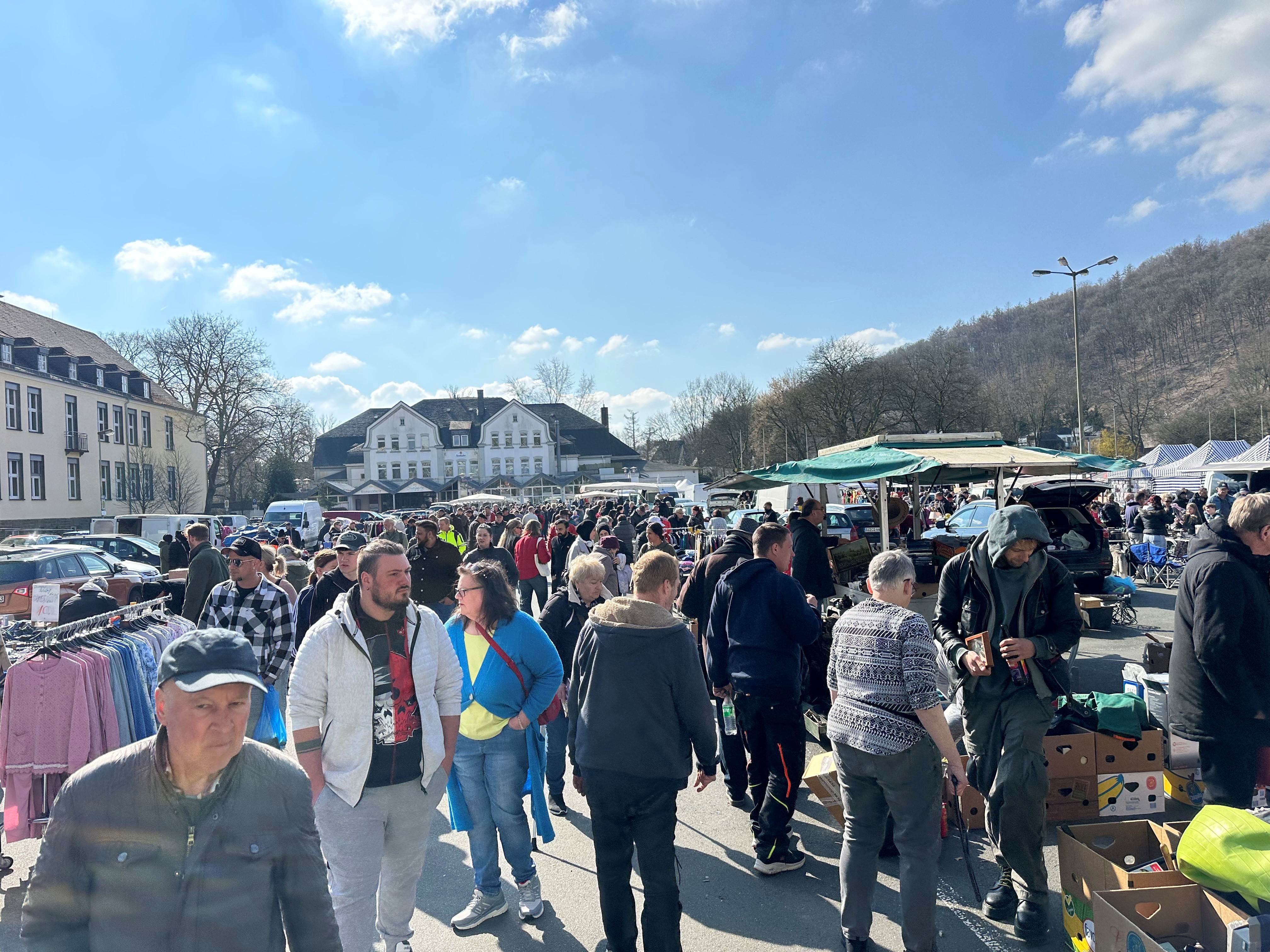 Weidenauer Trödelmarkt