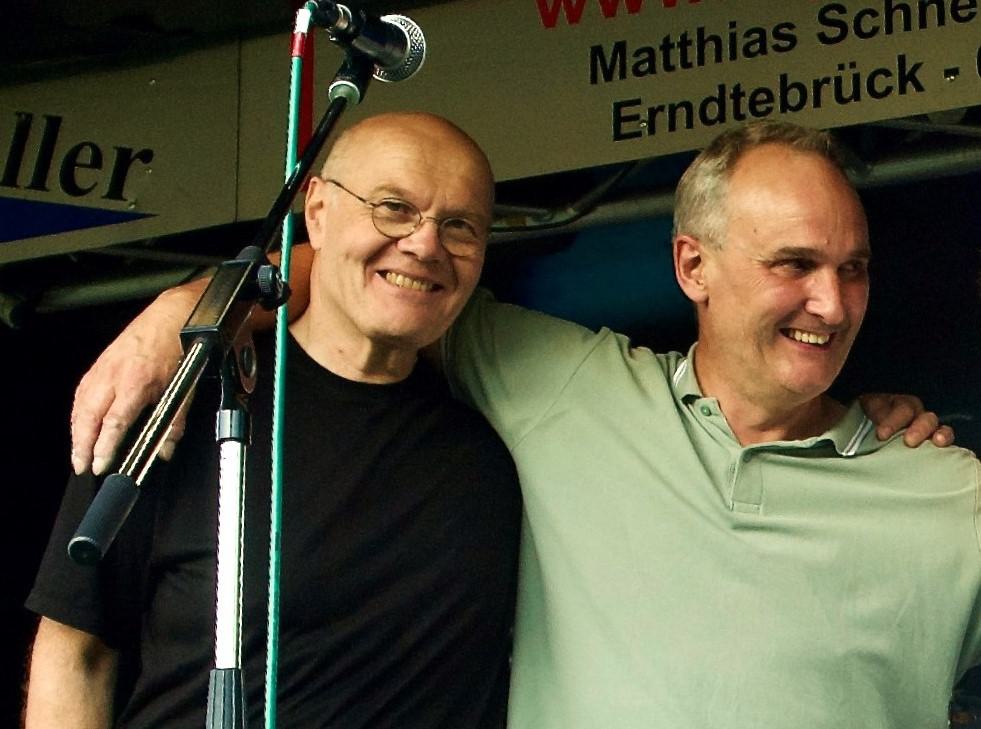 „itzend“ - Akustik Duo: Oldies und Rock’n’Roll und manches mehr …